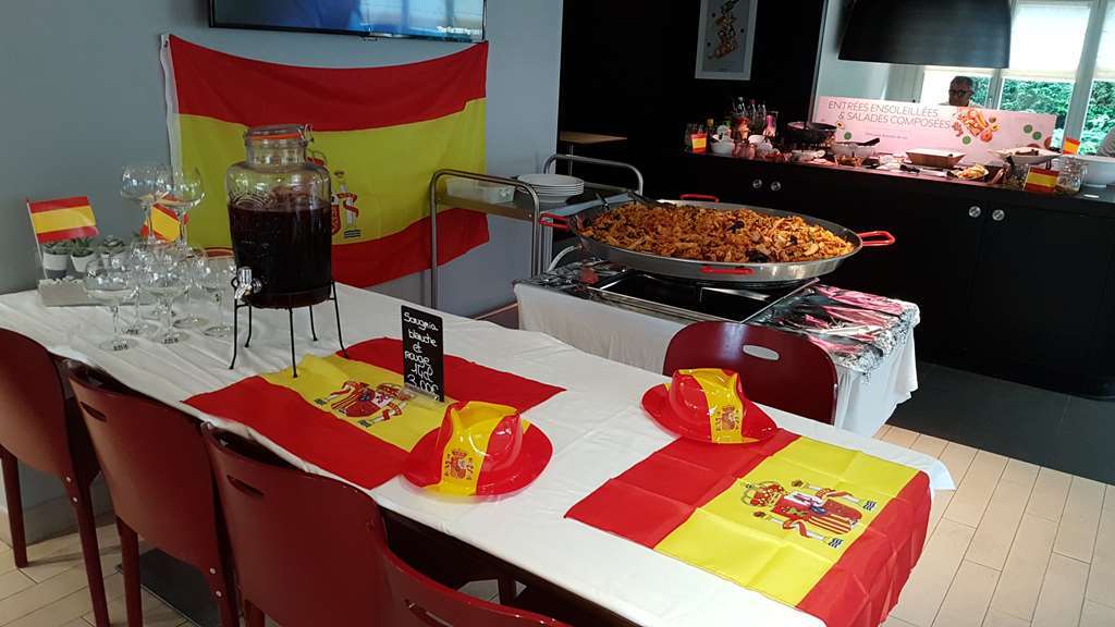 Campanile Creil - Villers-Saint-Paul Restaurant foto